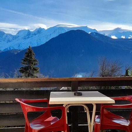Hotel Le Tourisme Plateau dʼAssy Esterno foto