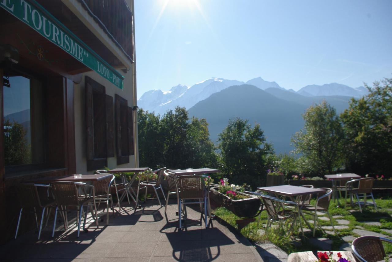 Hotel Le Tourisme Plateau dʼAssy Esterno foto