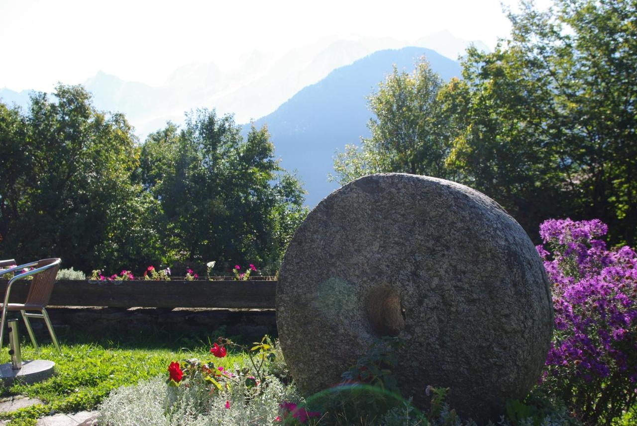 Hotel Le Tourisme Plateau dʼAssy Esterno foto