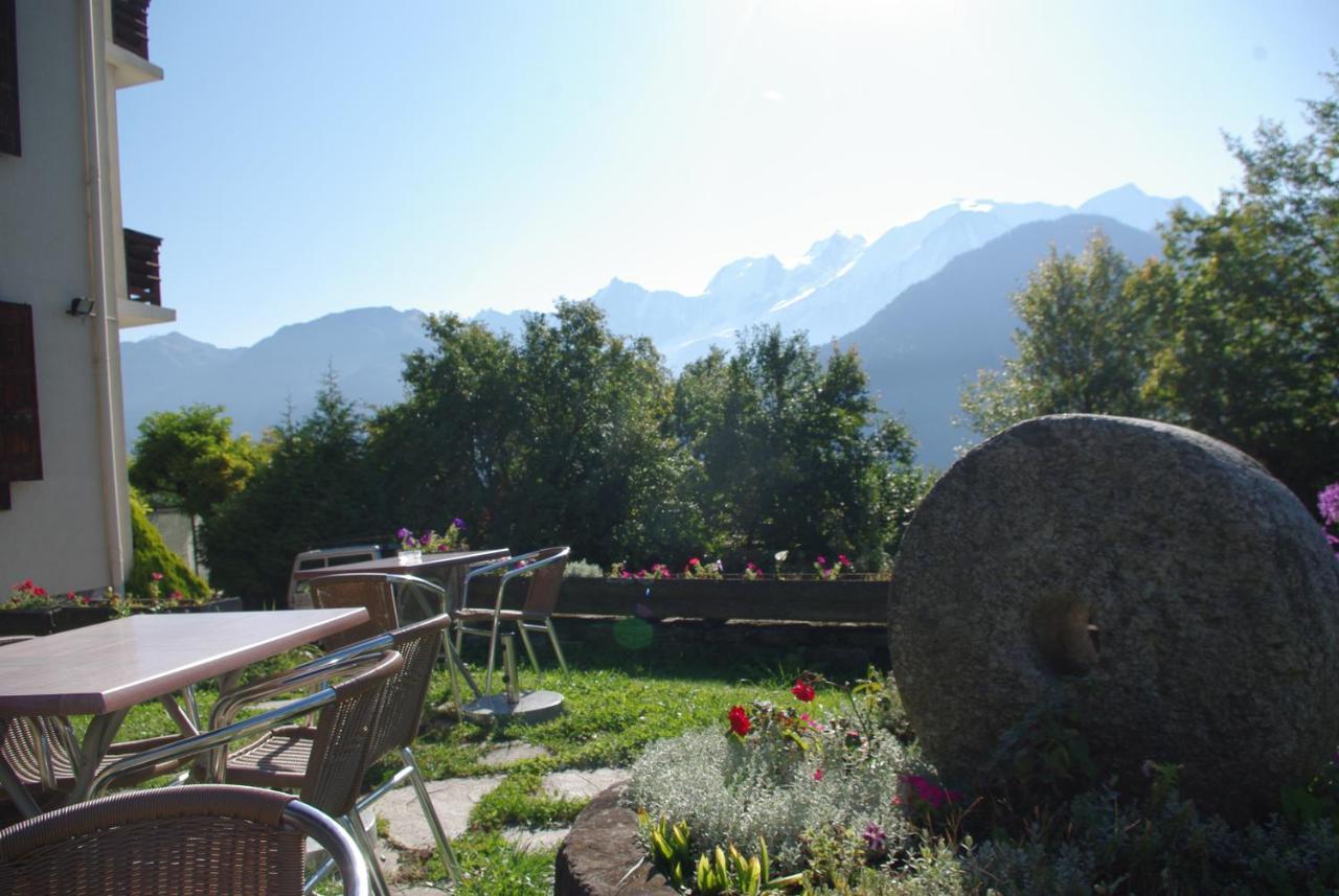 Hotel Le Tourisme Plateau dʼAssy Esterno foto