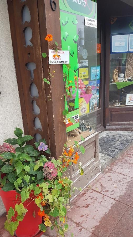 Hotel Le Tourisme Plateau dʼAssy Esterno foto