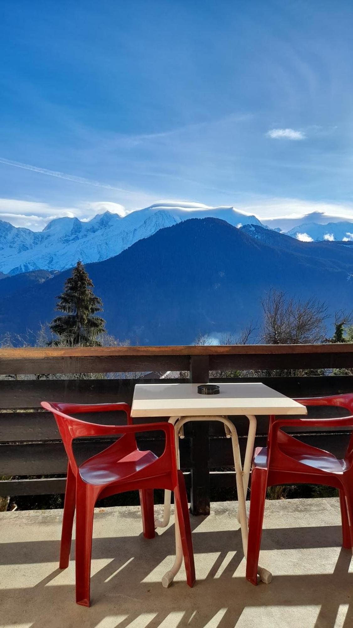 Hotel Le Tourisme Plateau dʼAssy Esterno foto