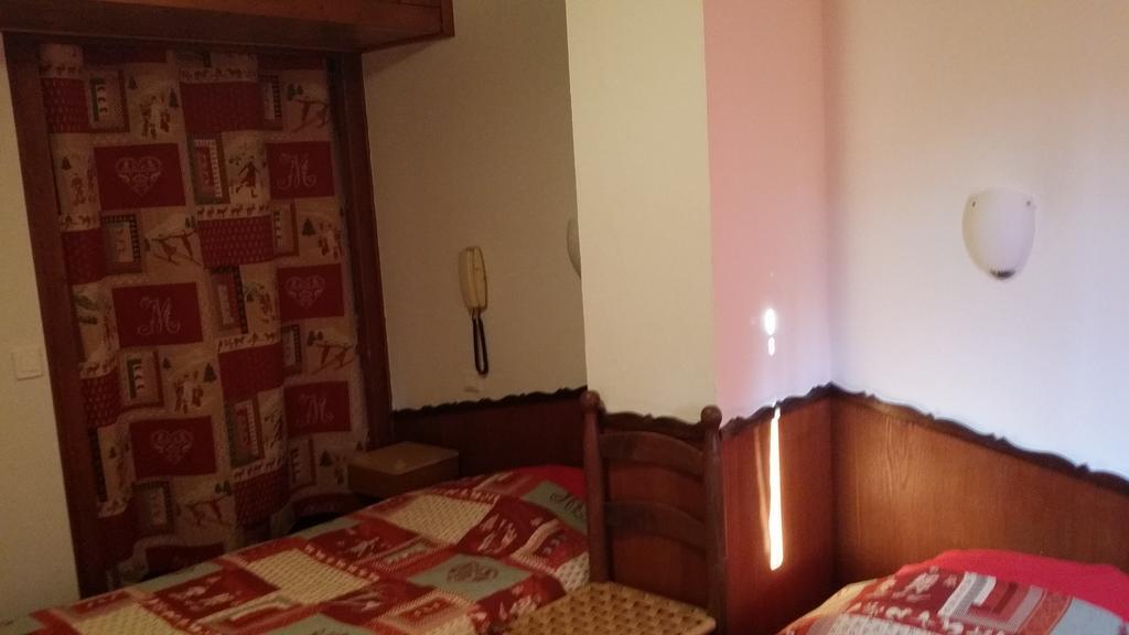Hotel Le Tourisme Plateau dʼAssy Esterno foto